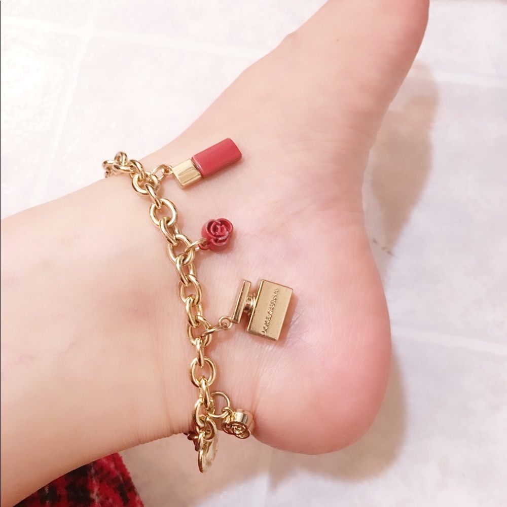 💯% Auth. Dolce and Gabbana charm bracelet/anklet